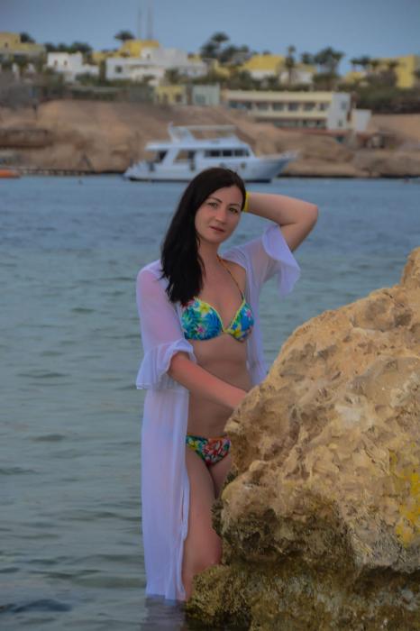 Linda (30)