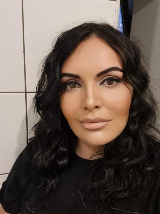 Oksana (40)