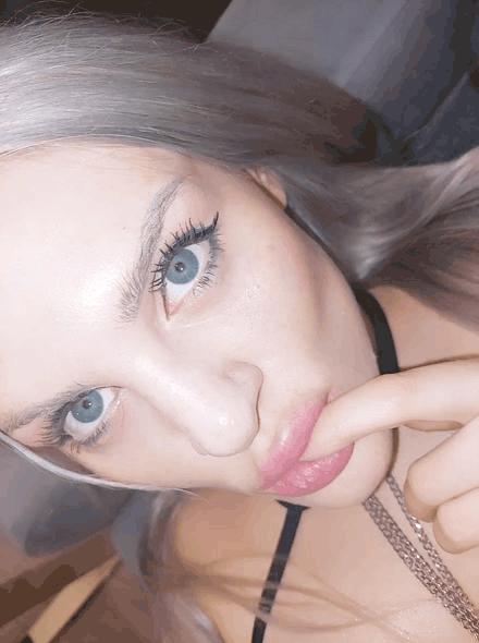 ANGELA (25)