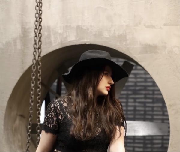 Liza (24)