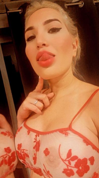 Rubi (22)