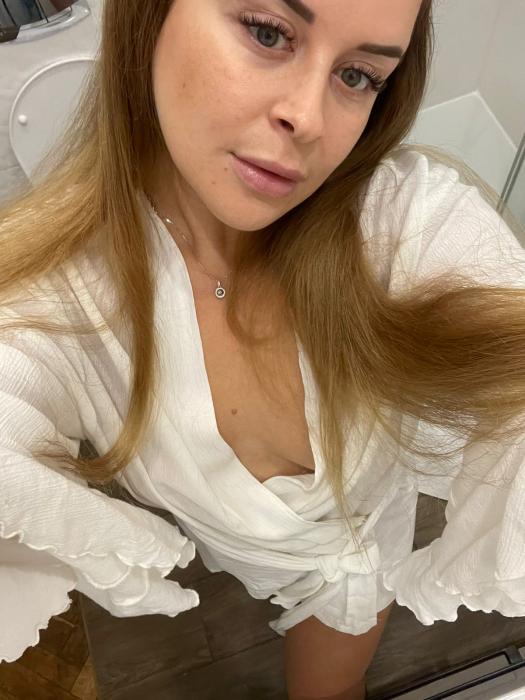 Victoria (27)
