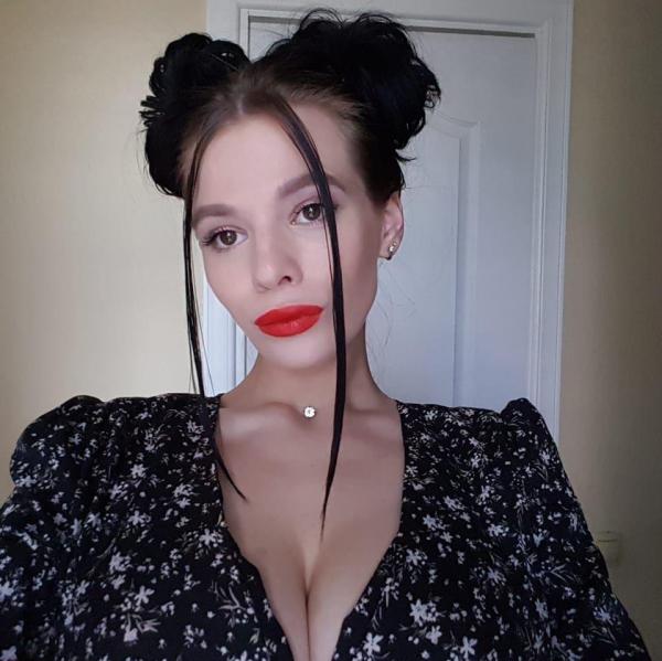 Dana (23)