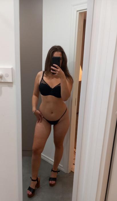 Kamilla (23)