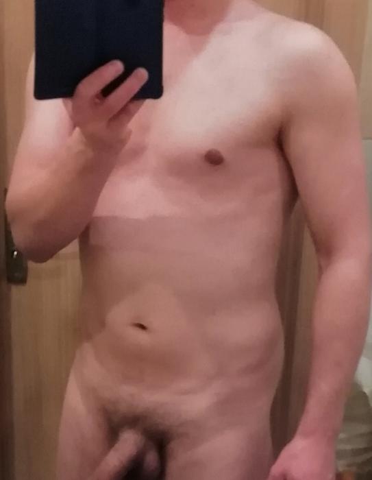 Max (35)