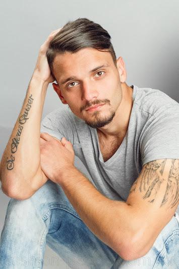Alek (35)