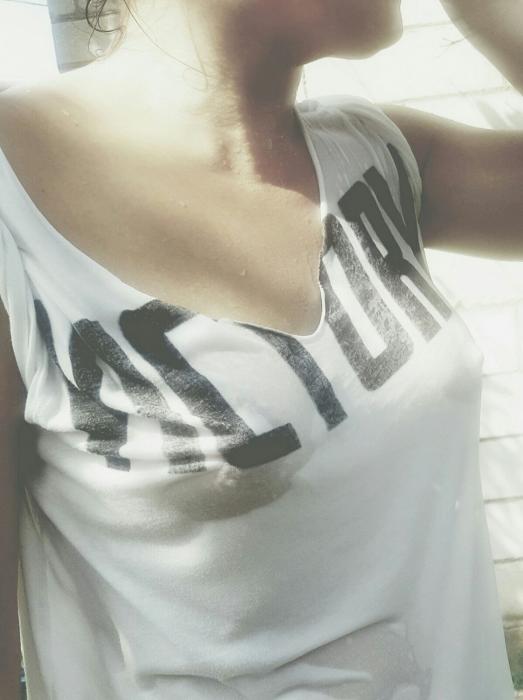 Laura (30)