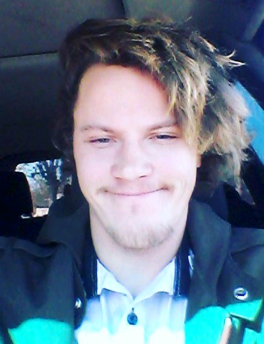 M (25)