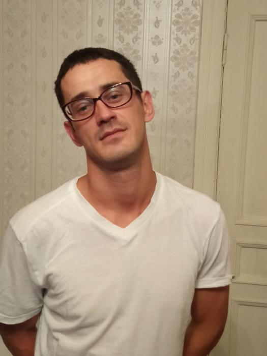 Konstantin (32)