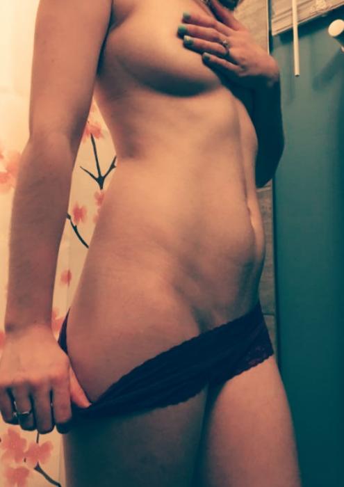 Dana (38)