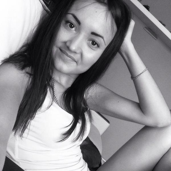 Laura (18)
