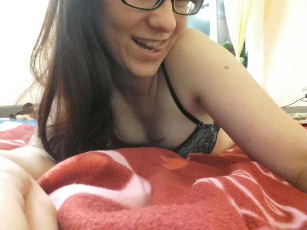 :) (22)