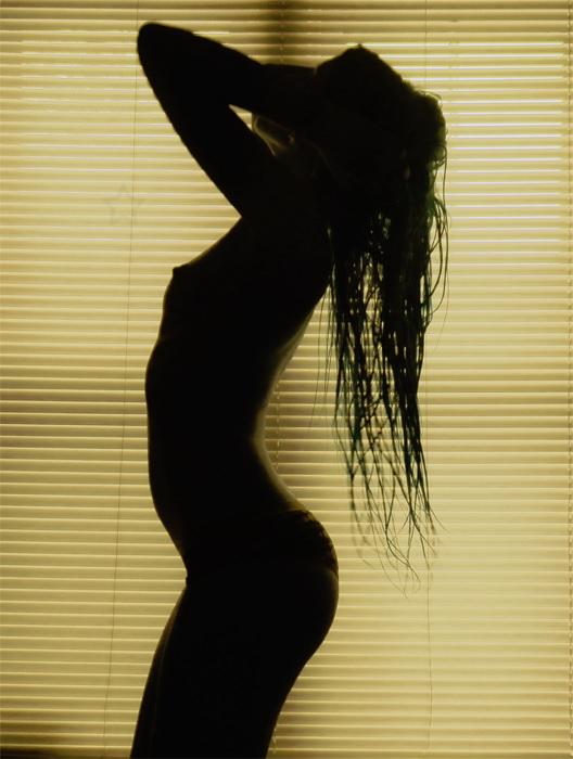 P (27)