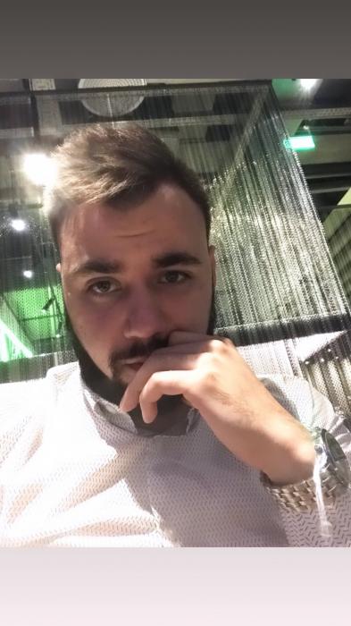 Artur (24)