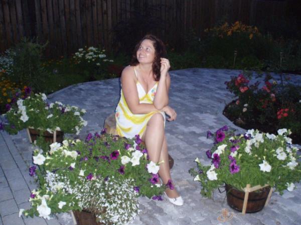 Linda (27)