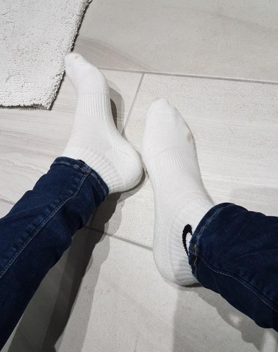 Feet (23)