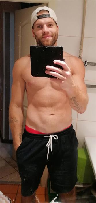 J (30)