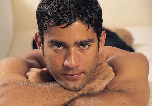 Alex (35)