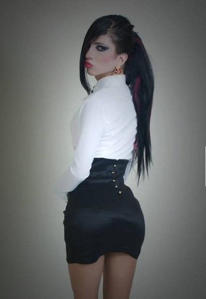 Bella (37)