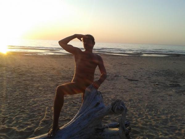 Valdis (45)
