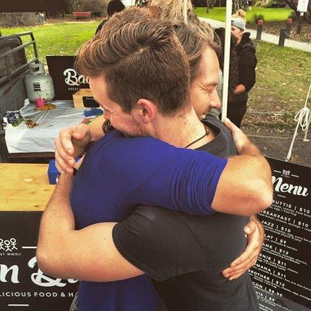 Free hug (33)