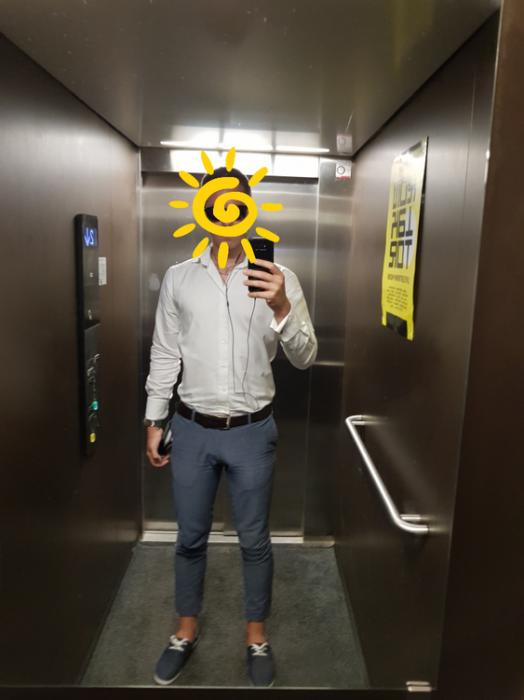 Es (25)