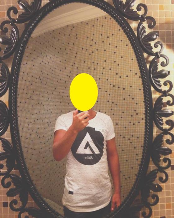 Alex (25)