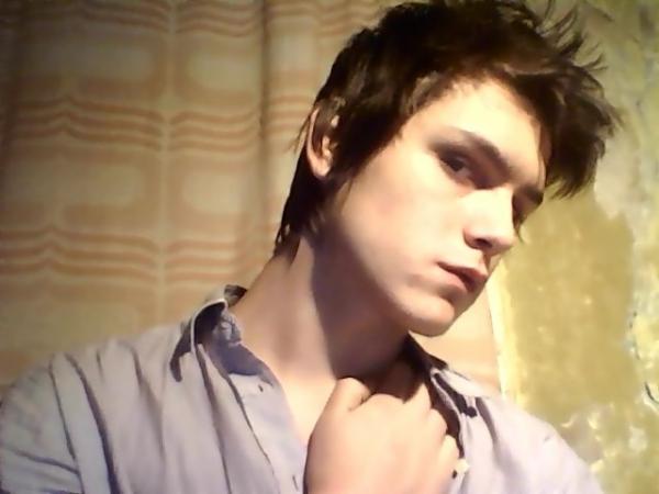 :))) (20)