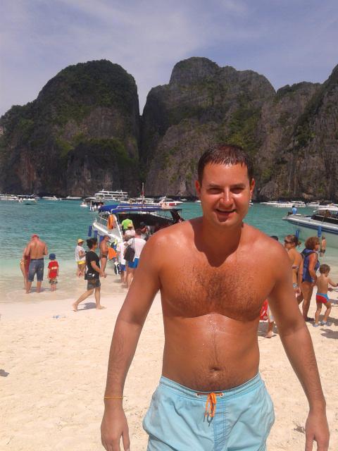 Max (35)
