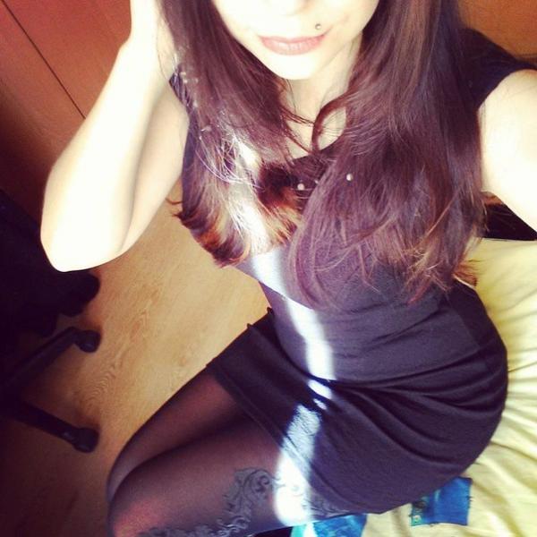 Alina (22)