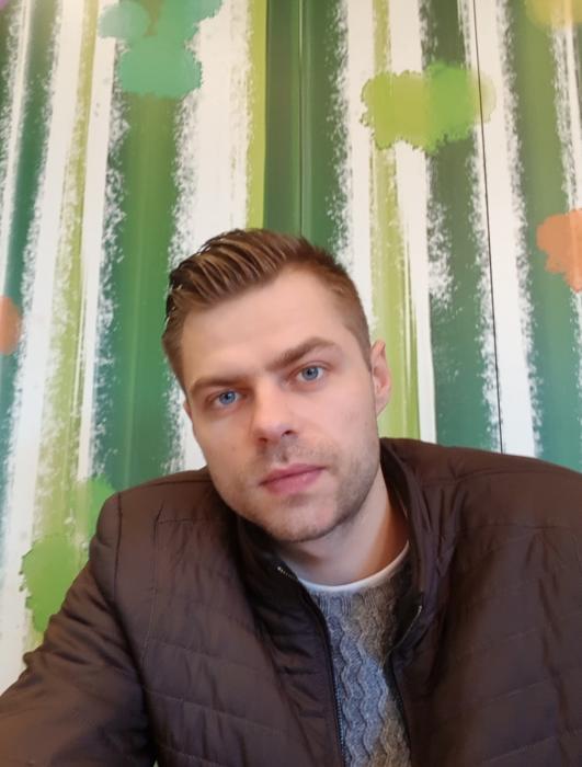 Dmitrij (31)