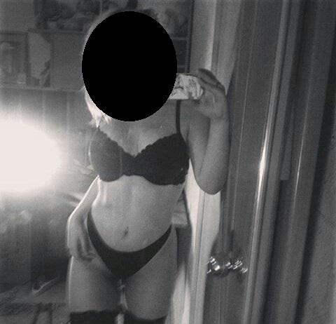 youngPussy (18)