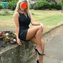 SEXY BLOND