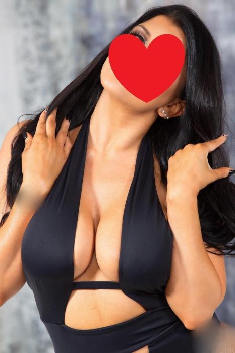 Anna (34)