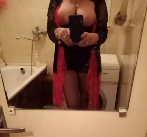 Irena (46)