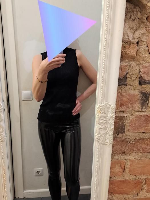 Vera (47)