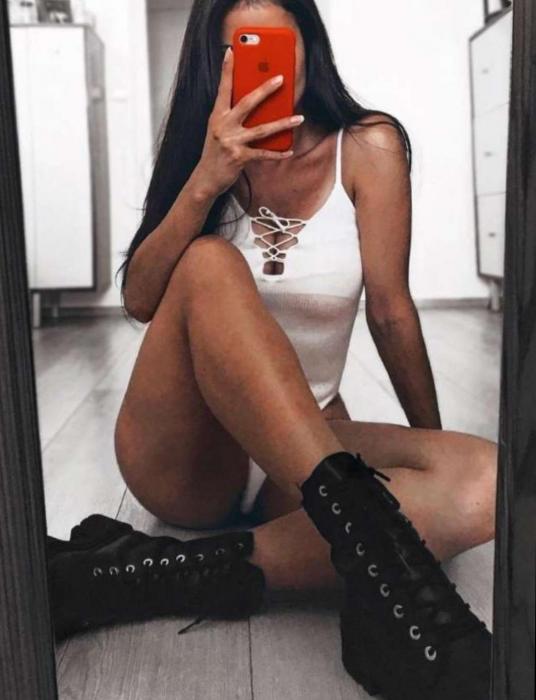 Alina (28)
