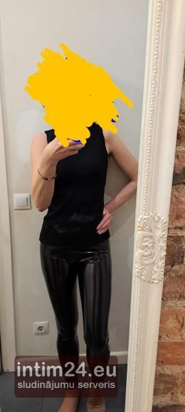 Vera (45)