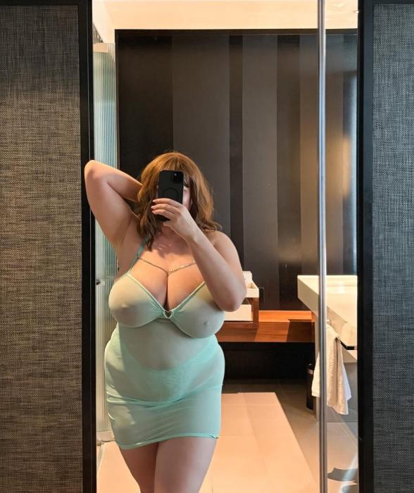 Katrin (34)