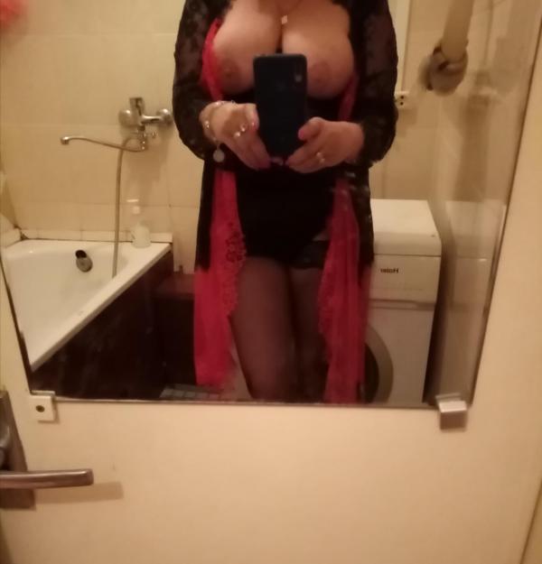 Irena (46)
