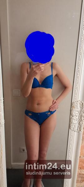 Vera (45)