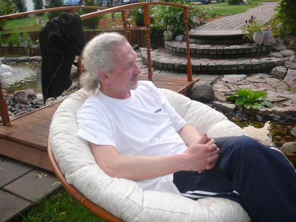 Valery (68)