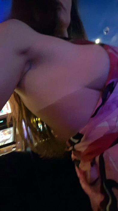 Alex (28)