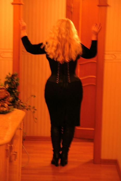 Anna (44)