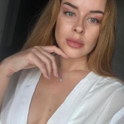 Викуся