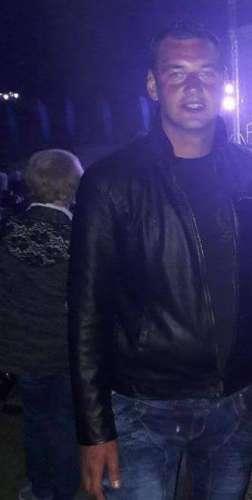 Maks (30)