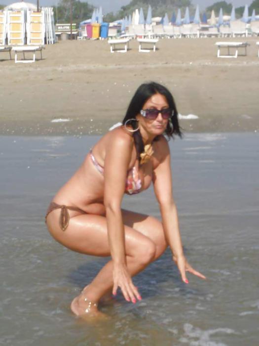 Mom (42)