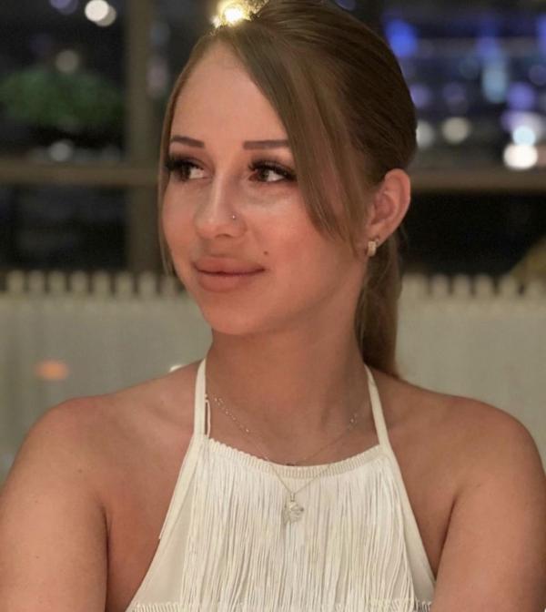 Лина (25)