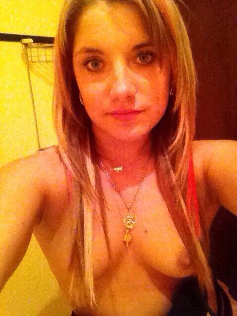 Linda (22)