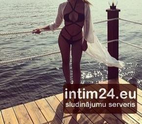 Alina (27)